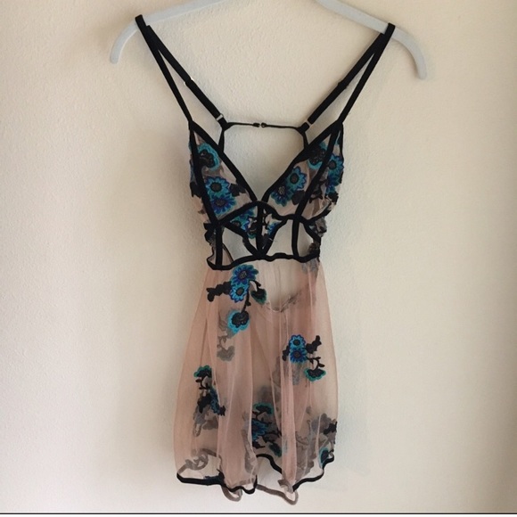 Sold!love lemons Darla nighty flowers mesh velvet - Picture 2 of 4